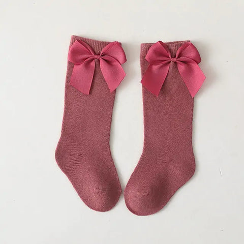 Socken im spanischen Stil für Kleinkinder