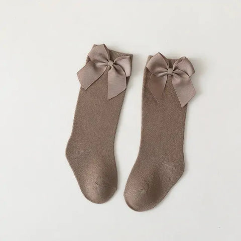 Socken im spanischen Stil für Kleinkinder