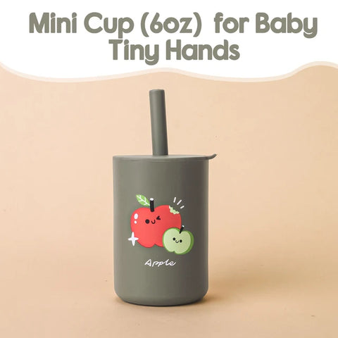 Baby-Fütterungsbecher mit Strohhalm