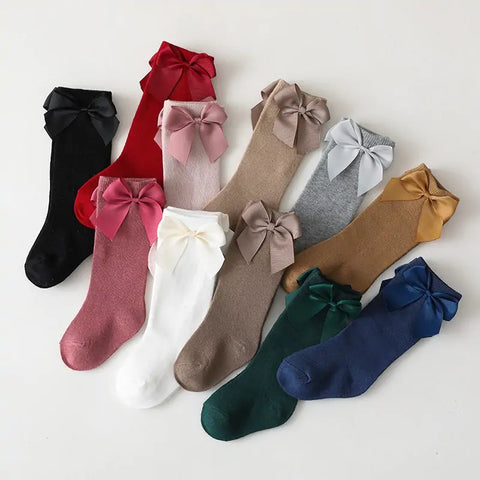 Socken im spanischen Stil für Kleinkinder
