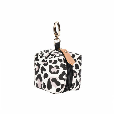 Waterproof pacifier bag for babies