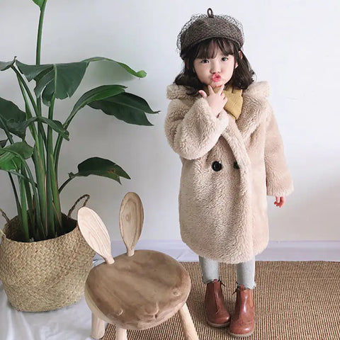 Pelzmantel für Kinder im Herbst und Winter