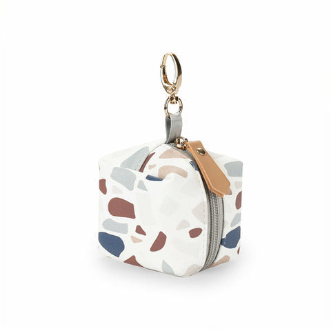 Waterproof pacifier bag for babies