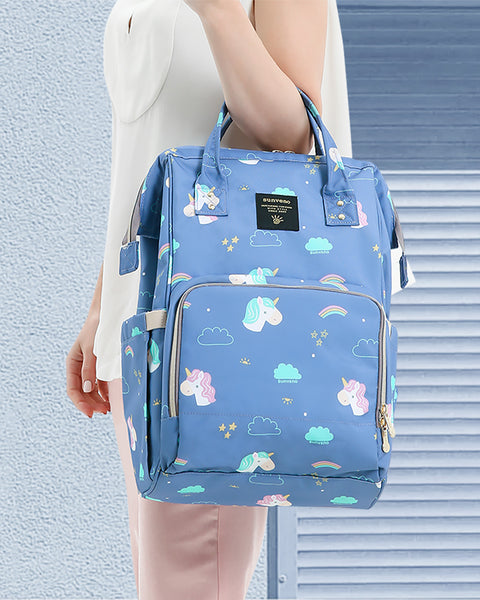 Trendy diaper bag with 13 storage pockets