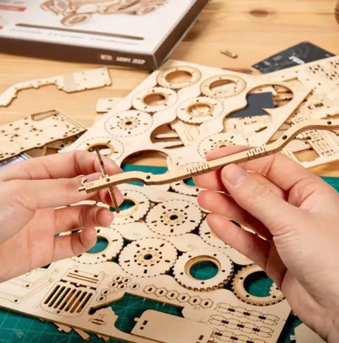 3D-Montage-Spielzeug aus Holz
