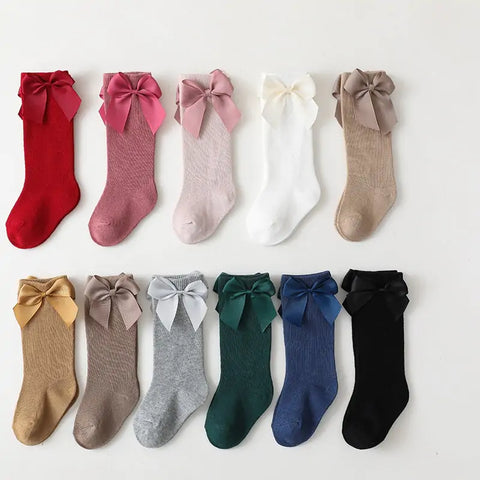 Socken im spanischen Stil für Kleinkinder